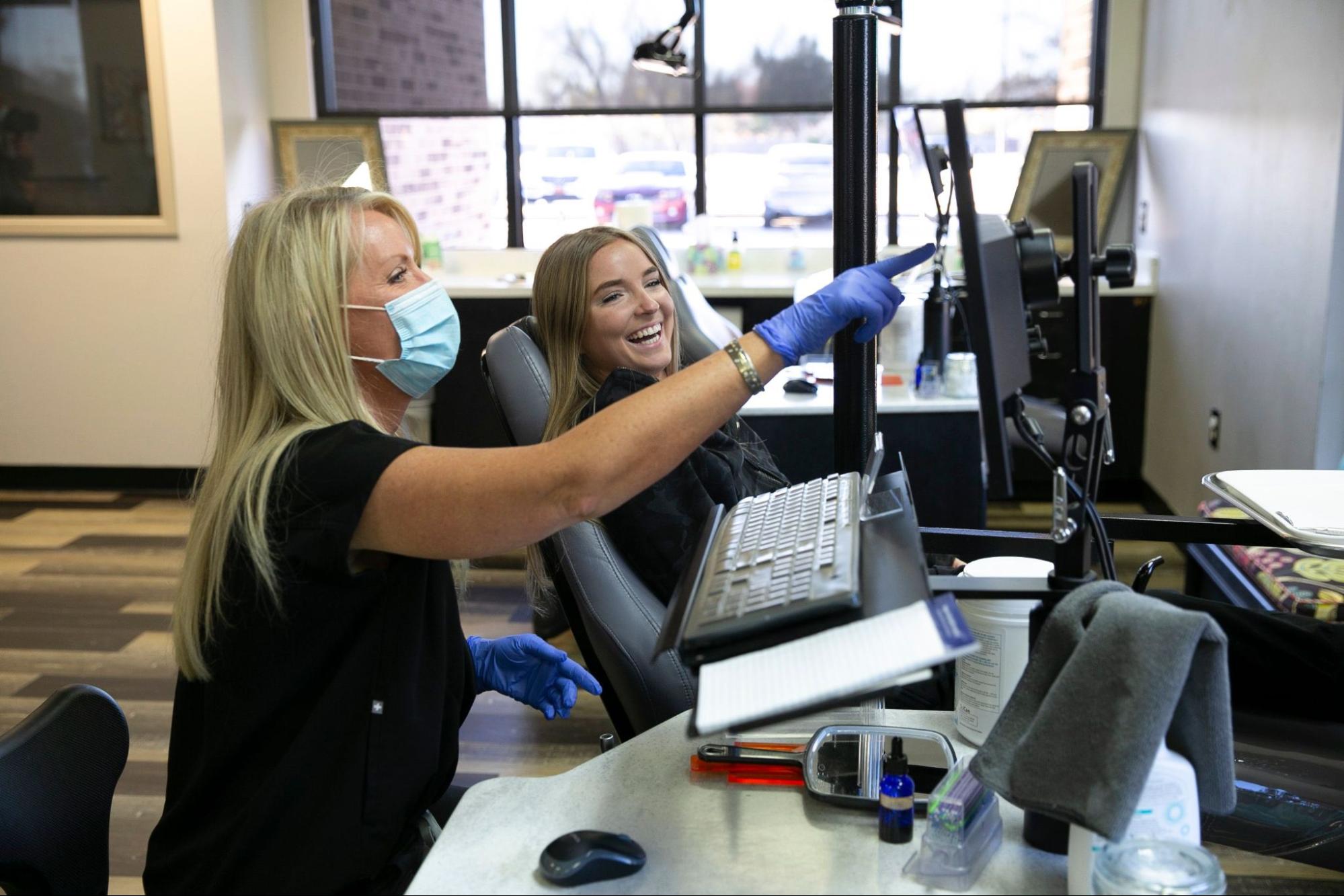 4 Reasons To Get Adult Braces